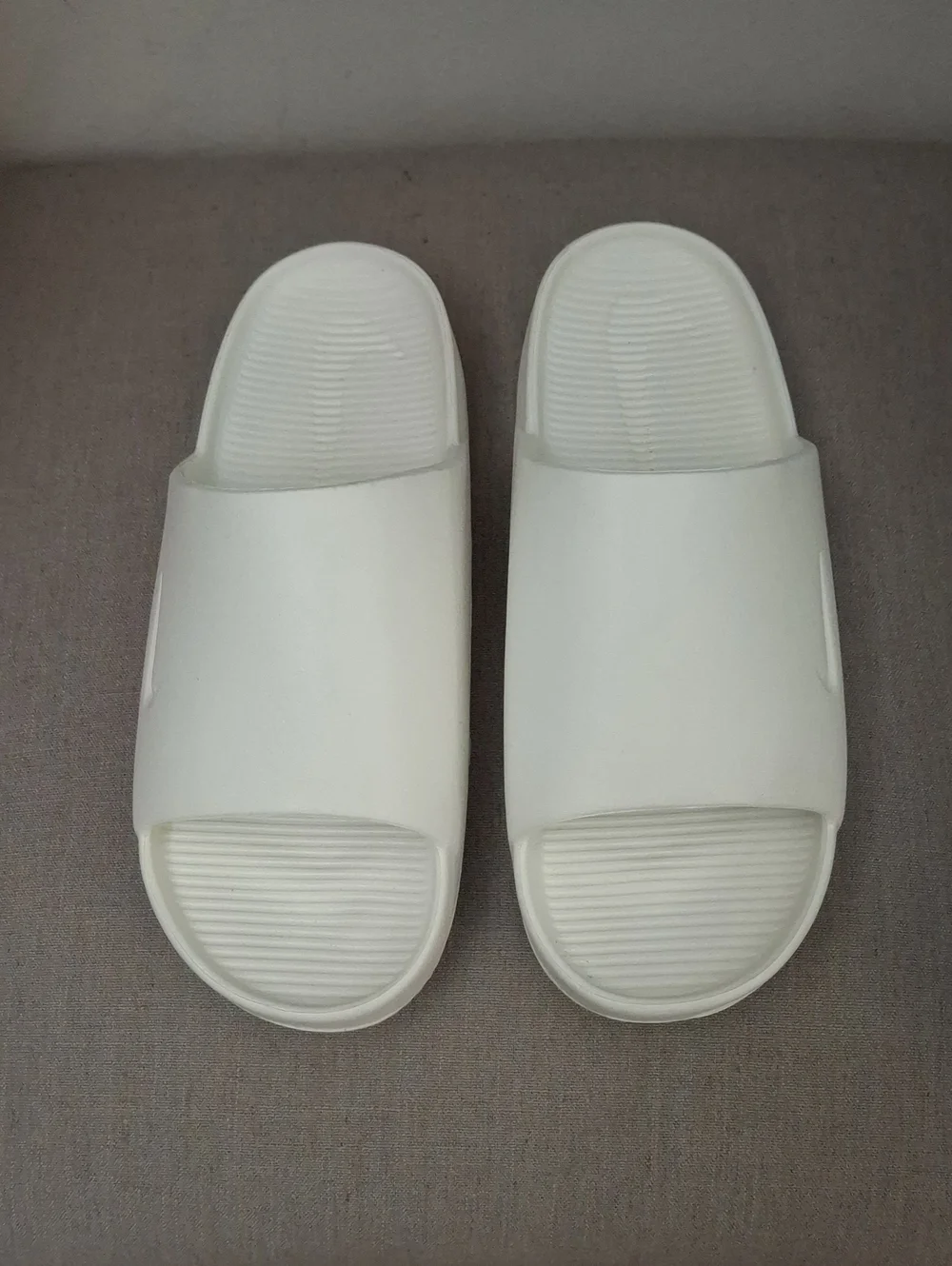 Unisex White Slide Sandals - Minimal Comfort_1